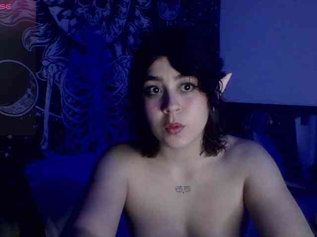 CherrySweet000 webcam