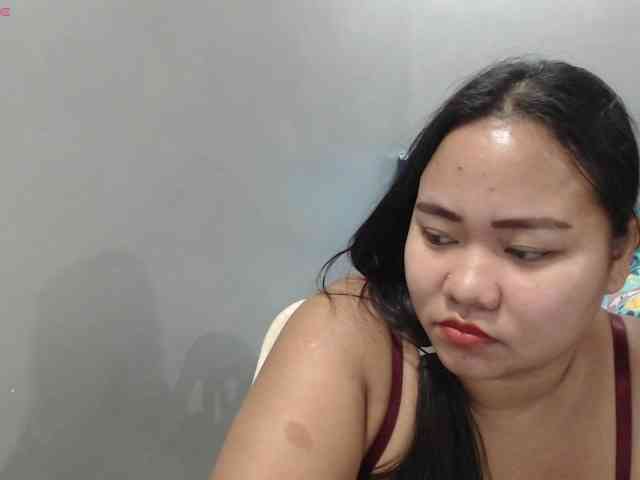 BubbleButtPinay webcam