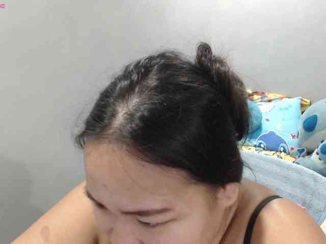 BubbleButtPinay webcam