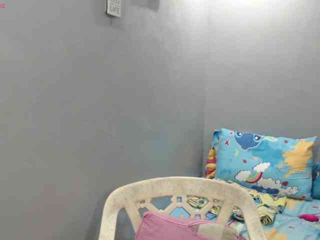 BubbleButtPinay webcam