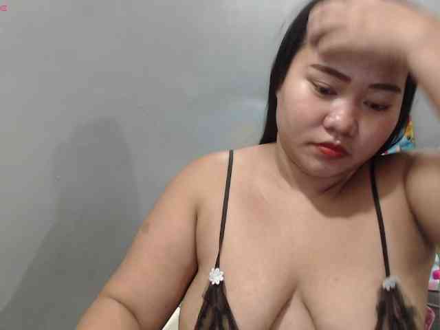 BubbleButtPinay webcam