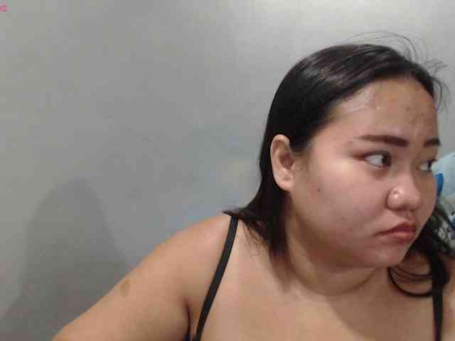 BubbleButtPinay webcam