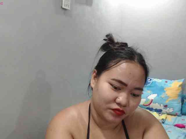 BubbleButtPinay webcam