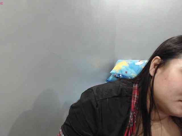 BubbleButtPinay webcam