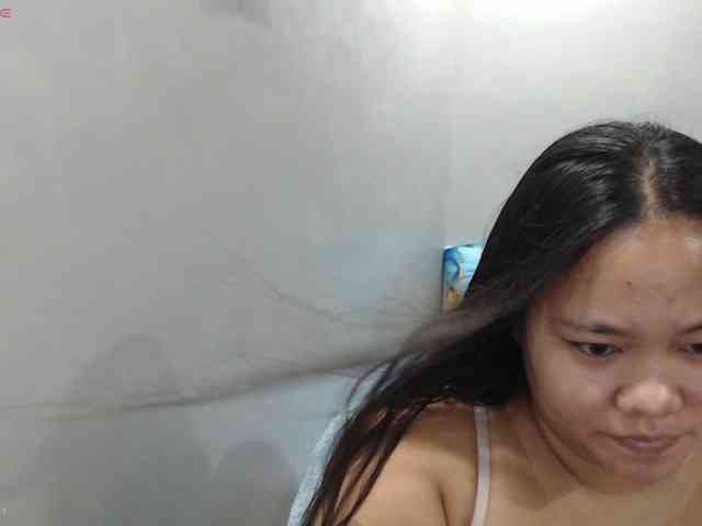 BubbleButtPinay webcam