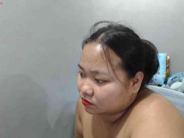 BubbleButtPinay webcam
