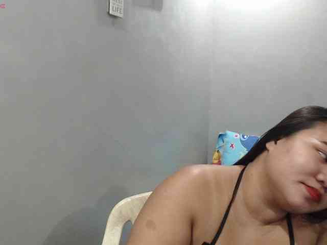 BubbleButtPinay webcam