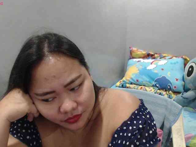 BubbleButtPinay webcam