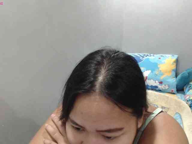 BubbleButtPinay webcam