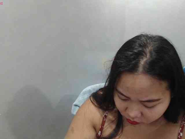 BubbleButtPinay webcam