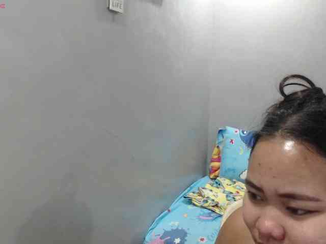 BubbleButtPinay webcam