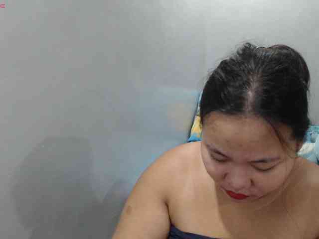 BubbleButtPinay webcam