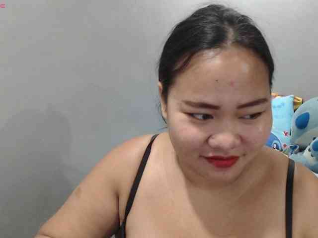 BubbleButtPinay webcam