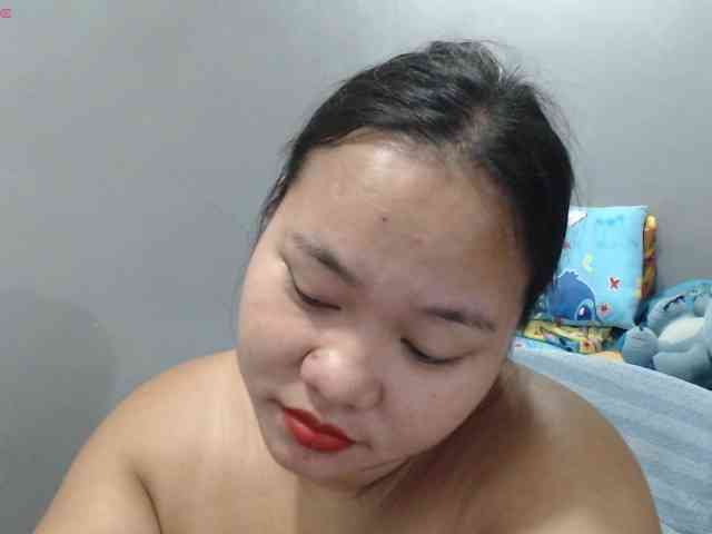 BubbleButtPinay webcam