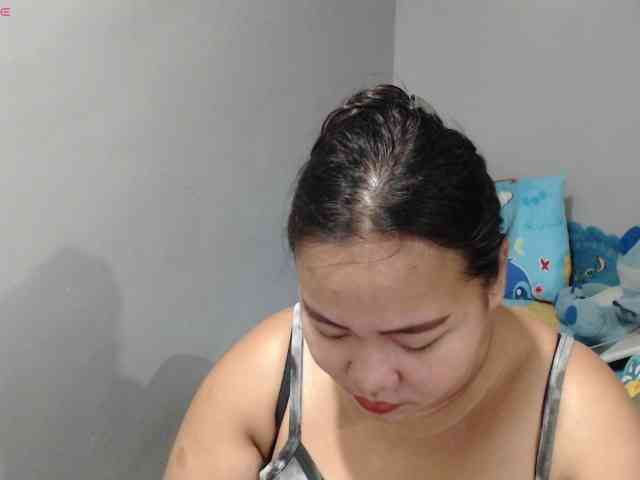 BubbleButtPinay webcam