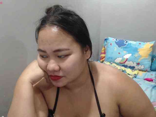 BubbleButtPinay webcam