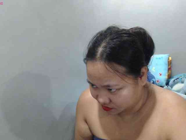 BubbleButtPinay webcam