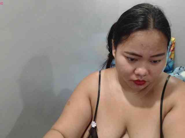 BubbleButtPinay webcam