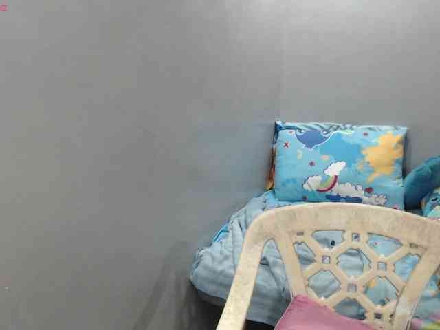 BubbleButtPinay webcam