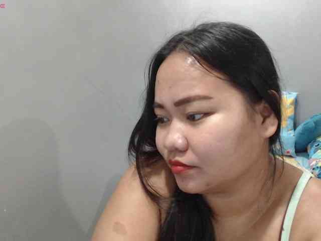 BubbleButtPinay webcam