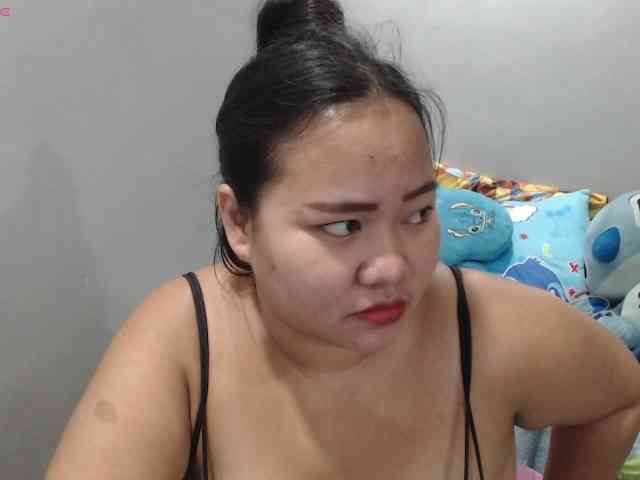 BubbleButtPinay webcam
