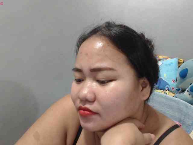 BubbleButtPinay webcam