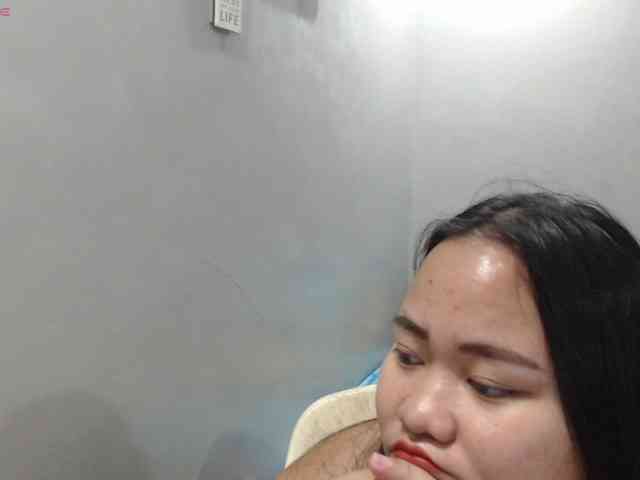 BubbleButtPinay webcam