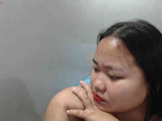 BubbleButtPinay webcam