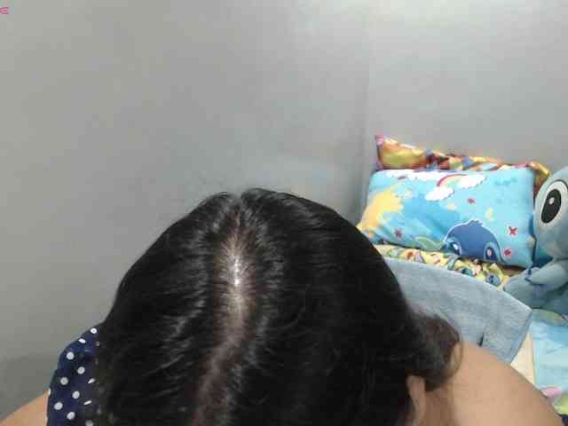 BubbleButtPinay webcam