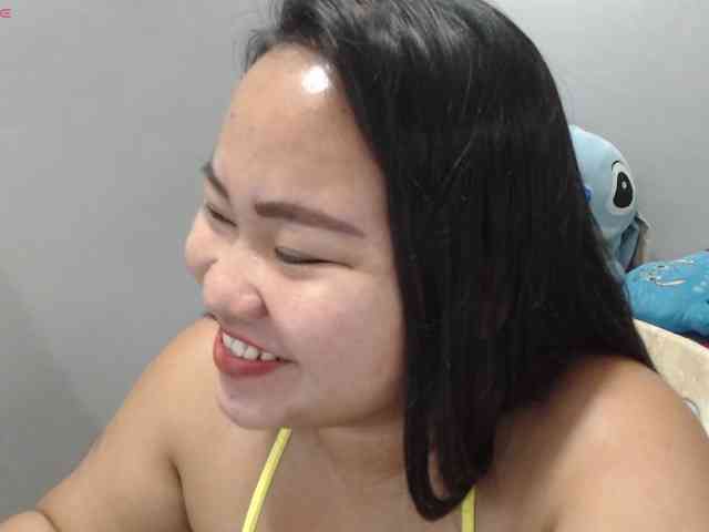 BubbleButtPinay webcam