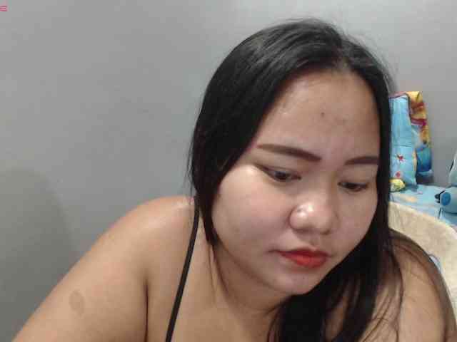 BubbleButtPinay webcam