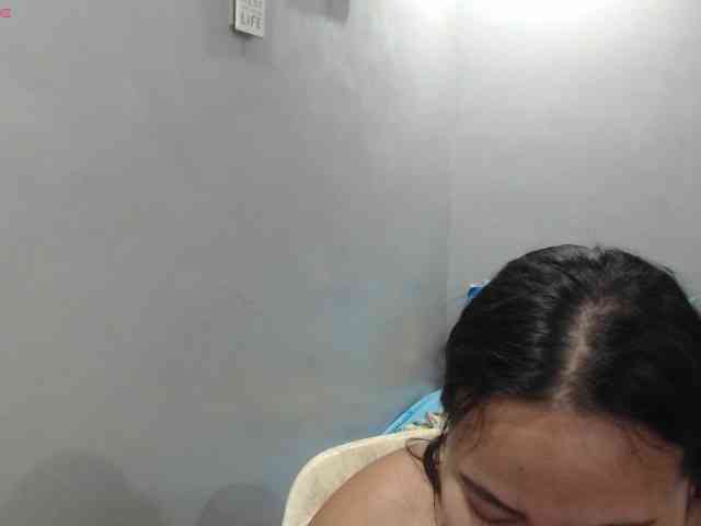 BubbleButtPinay webcam