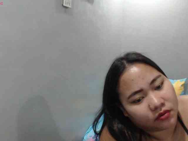 BubbleButtPinay webcam