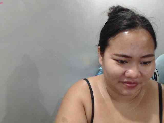 BubbleButtPinay webcam