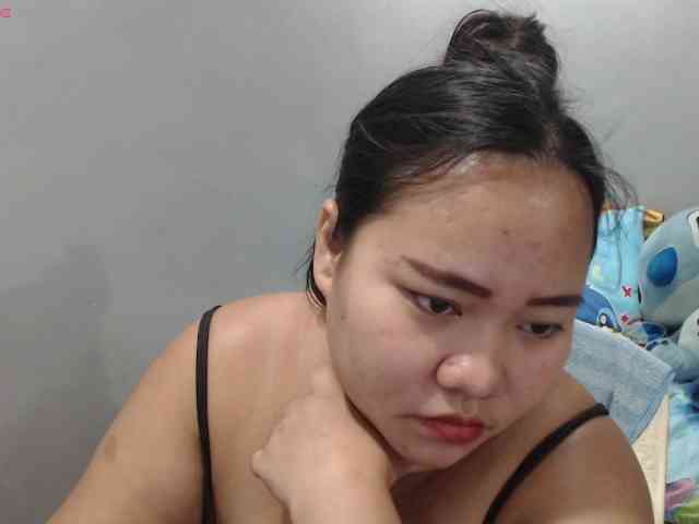 BubbleButtPinay webcam