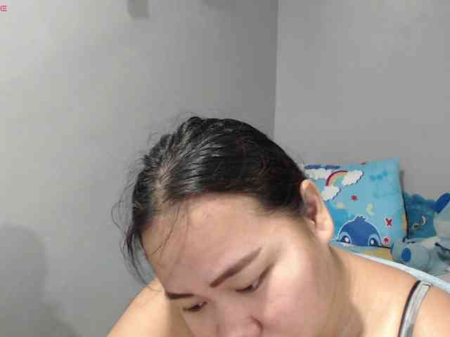 BubbleButtPinay webcam