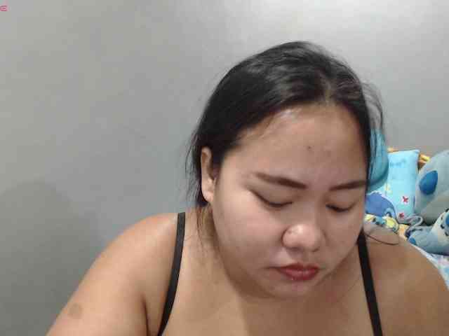 BubbleButtPinay webcam