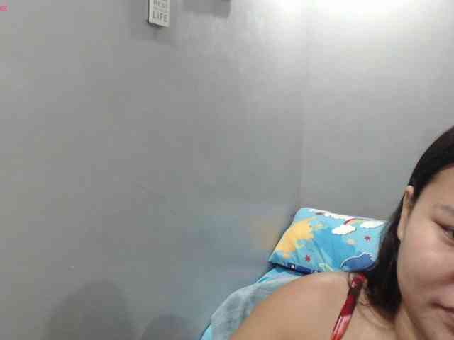 BubbleButtPinay webcam