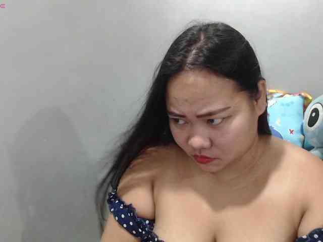 BubbleButtPinay webcam