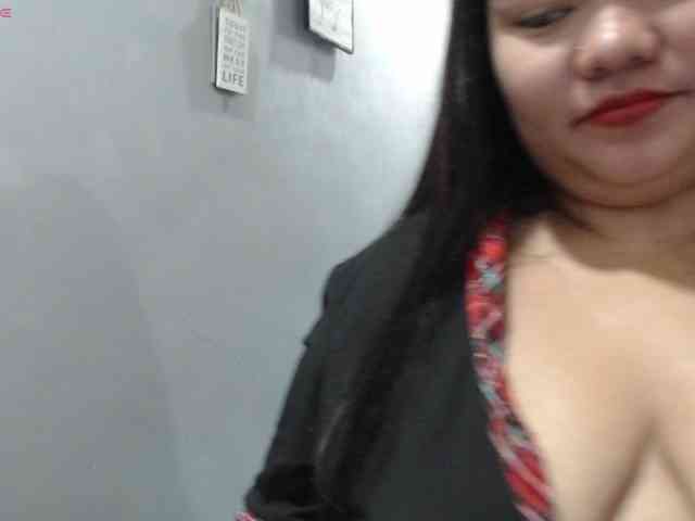 BubbleButtPinay webcam