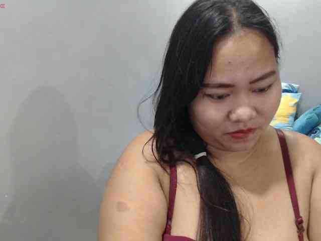 BubbleButtPinay webcam