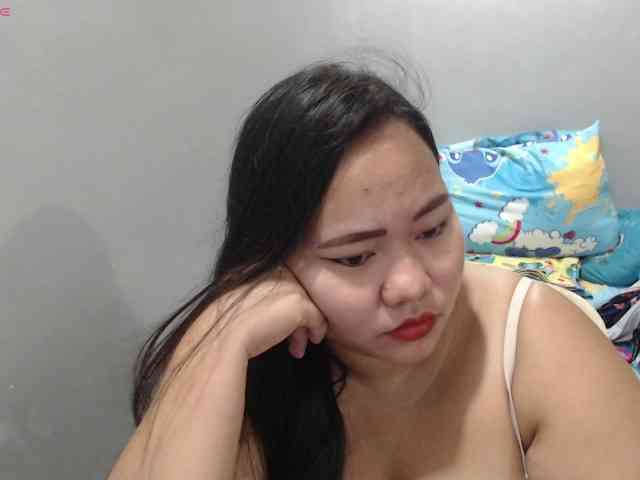 BubbleButtPinay webcam