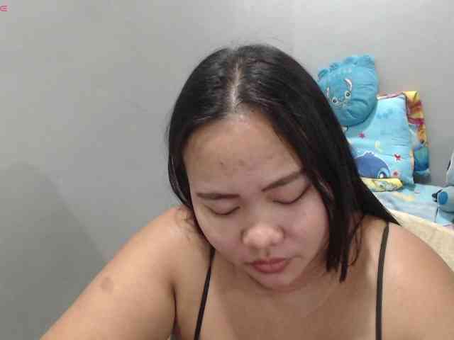 BubbleButtPinay webcam