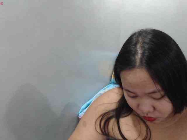 BubbleButtPinay webcam