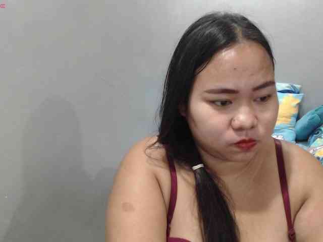 BubbleButtPinay webcam