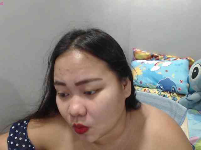 BubbleButtPinay webcam