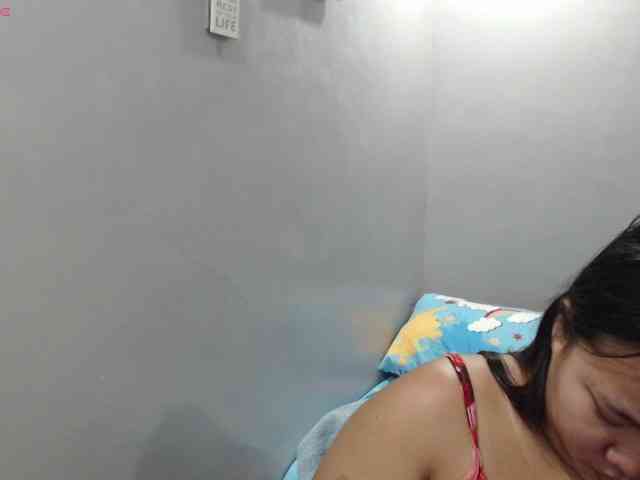 BubbleButtPinay webcam