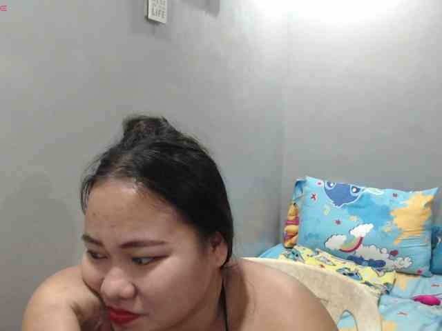 BubbleButtPinay webcam