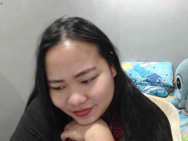 BubbleButtPinay webcam