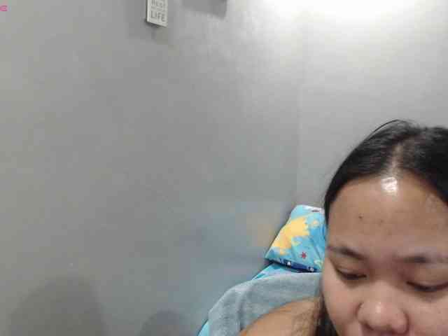 BubbleButtPinay webcam